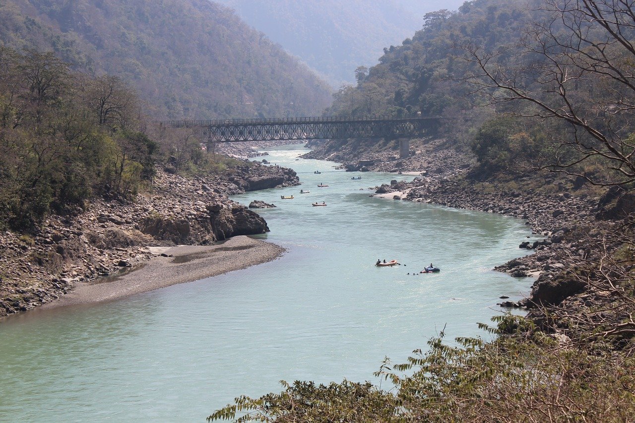 Best Late Night Out Places to Hangout in Rishikesh